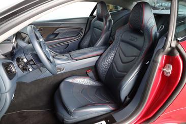 Aston Martin DBS Superleggera Coupé — photo 12