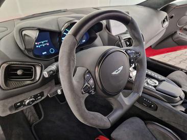 Aston Martin V8 F1 Carbon Performance — photo 12