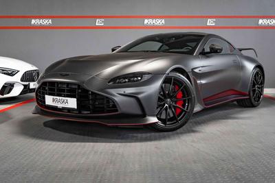 Aston Martin Coupe Q Carbon Performance