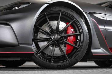 Aston Martin Coupe Q Carbon Performance — photo 3