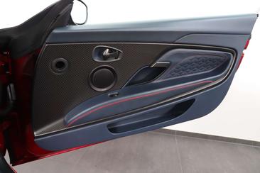 Aston Martin DBS Superleggera Coupé — photo 29