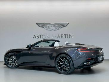 Aston Martin DB12 Volante — photo 4