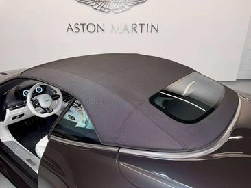 Aston Martin DB12 Volante — photo 18