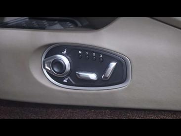 Aston Martin DB12 Volante V8 — photo 38
