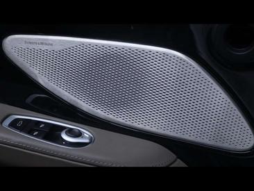 Aston Martin DB12 Volante V8 — photo 43