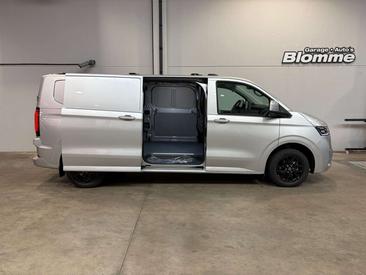 Volkswagen Transporter — photo 5