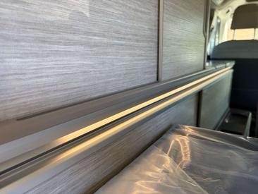 Volkswagen Multivan EHybrid 4Motion Ocean Grey — photo 12