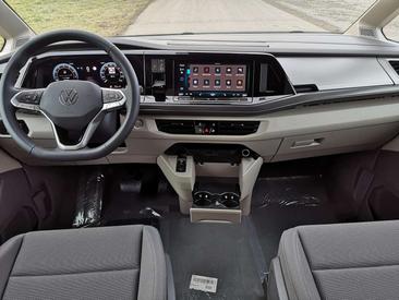 Volkswagen Multivan TDI California Beach Elegance — photo 5