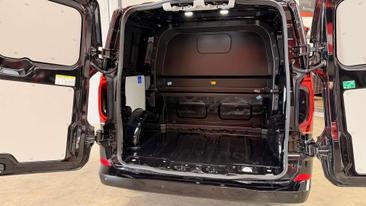 Volkswagen Transporter — photo 10
