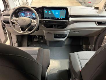 Volkswagen Transporter — photo 17