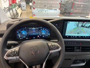 Volkswagen Transporter — photo 18