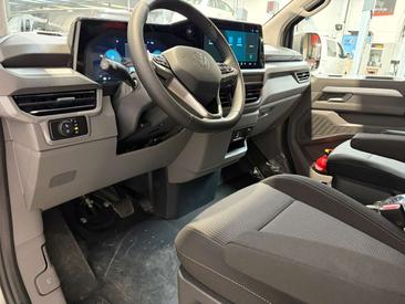 Volkswagen Transporter — photo 19