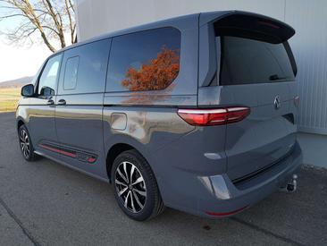 Volkswagen Multivan Hybrid 4Motion Elegance — photo 3