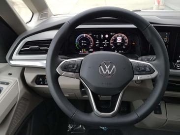 Volkswagen Multivan TDI Edition — photo 5