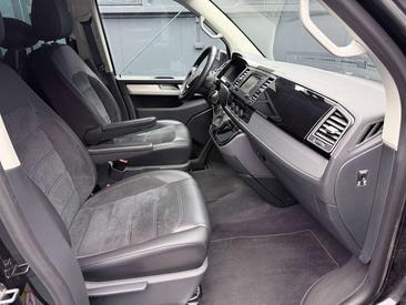 Volkswagen Multivan Highline — photo 4