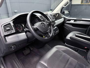 Volkswagen Multivan Highline — photo 11