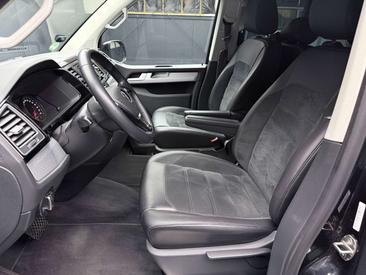 Volkswagen Multivan Highline — photo 12