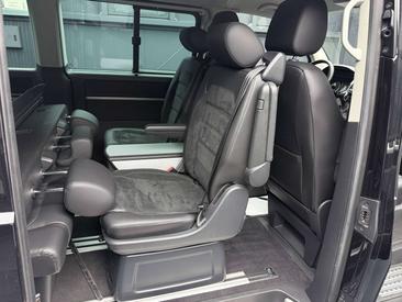 Volkswagen Multivan Highline — photo 13