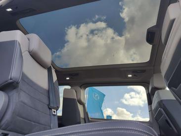 Volkswagen Multivan TDI Style — photo 23