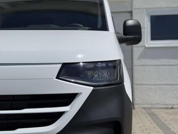 Volkswagen Transporter — photo 3