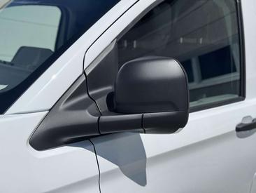 Volkswagen Transporter — photo 4