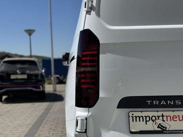 Volkswagen Transporter — photo 10