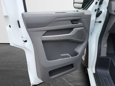 Volkswagen Transporter — photo 6