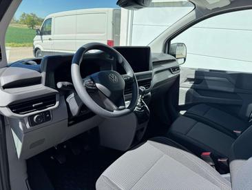 Volkswagen Transporter — photo 13