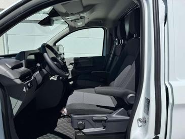 Volkswagen Transporter — photo 14