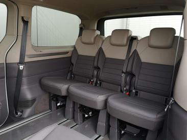 Volkswagen Multivan Hybrid Elegance — photo 10