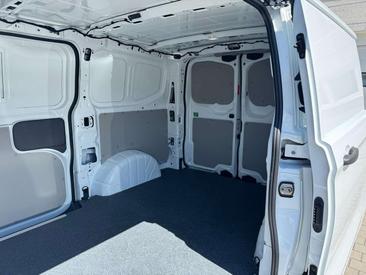 Volkswagen Transporter — photo 17