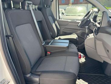 Volkswagen Transporter — photo 24