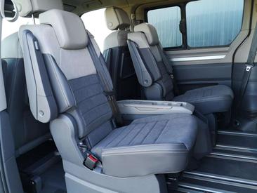 Volkswagen Multivan TDI Elegance — photo 9