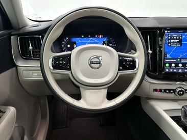 Volvo XC60 T6 Recharge Plus — photo 7