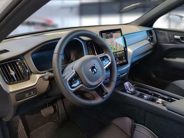 Volvo XC60 T8 Recharge Plus — photo 10