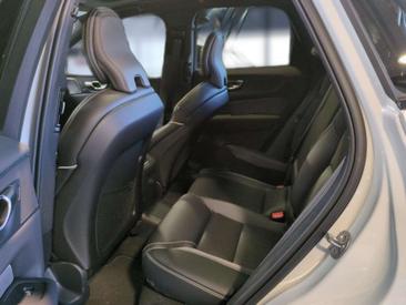 Volvo XC60 T8 Recharge Plus — photo 15