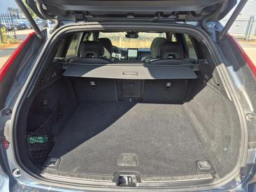 Volvo XC60 T6 Recharge Plus — photo 6