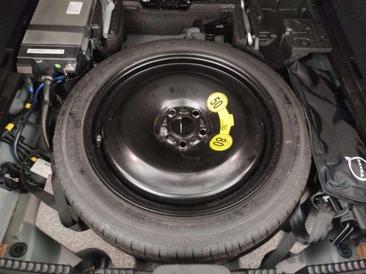 Volvo XC60 B4 Core — photo 20