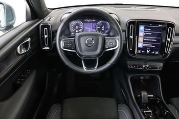 Volvo XC40 T5 Recharge Ultimate — photo 2
