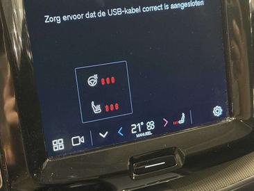 Volvo XC60 T6 Recharge Plus — photo 8
