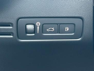Volvo XC40 T5 Recharge R-Design — photo 11