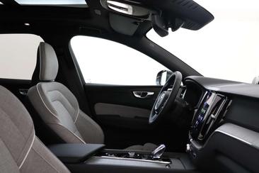 Volvo XC60 T6 Recharge Ultimate — photo 9