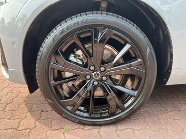 Volvo XC60 Recharge Ultimate — photo 5