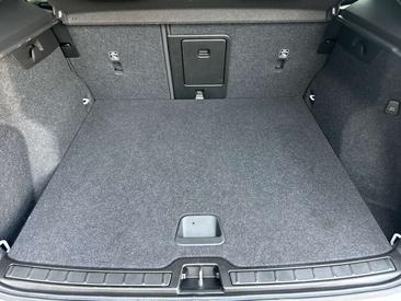 Volvo XC40 T5 Recharge R-Design — photo 18