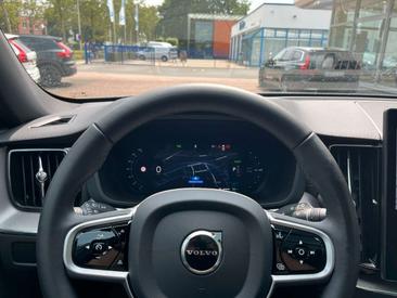 Volvo XC60 Recharge Ultimate — photo 15