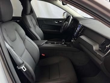 Volvo XC60 T6 Recharge — photo 33