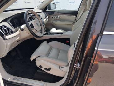 Volvo XC90 B5 Plus — photo 4