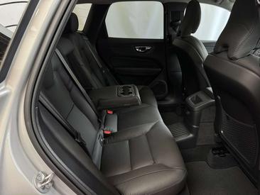 Volvo XC60 T6 Recharge — photo 43