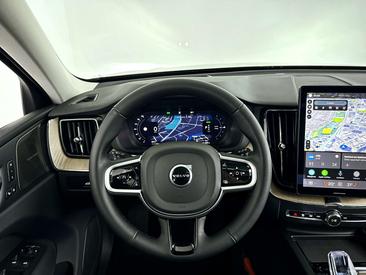 Volvo XC60 T6 Recharge Plus — photo 17