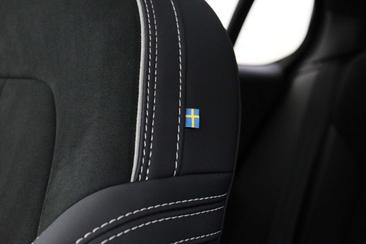 Volvo C40 Recharge Ultimate — photo 25